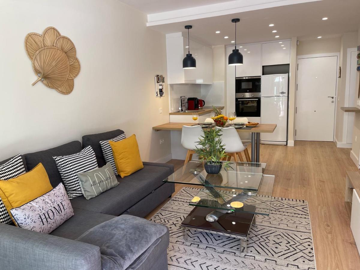 208, Close To The Beach, 2 Bedroom,golden Mile * Marbella